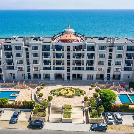 מלון דירות Gardenia Palace