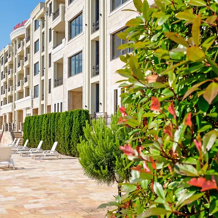 מלון דירות Gardenia Palace