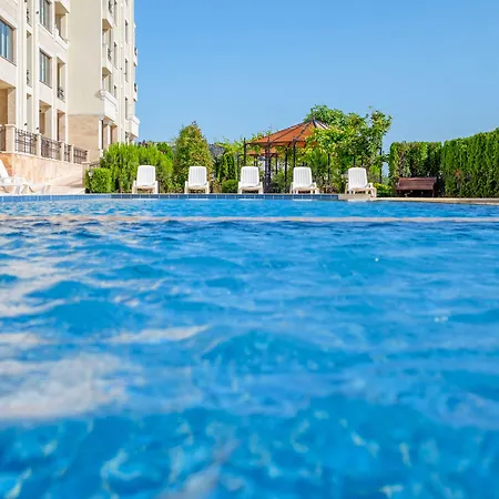 מלון דירות Gardenia Palace פומורי