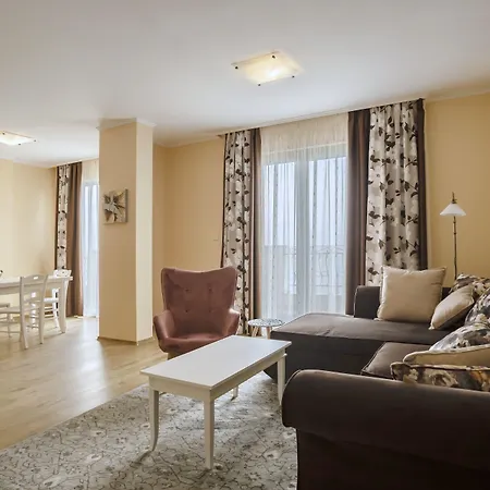 Gardenia Palace מלון דירות 3*