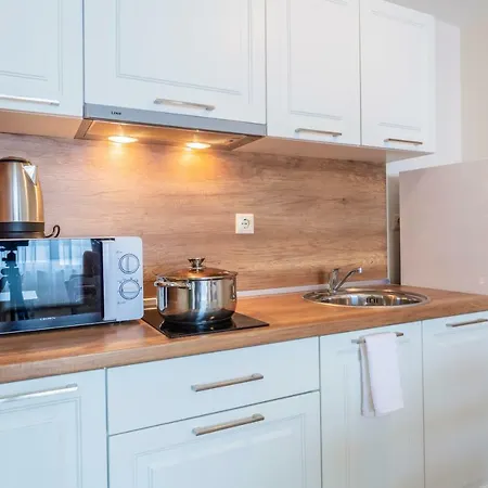 מלון דירות Gardenia Palace פומורי