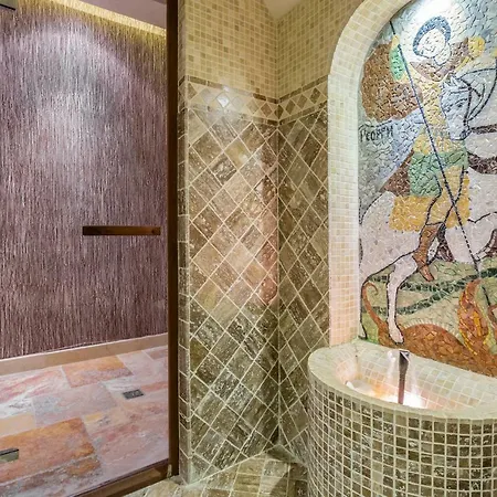 Gardenia Palace מלון דירות פומורי