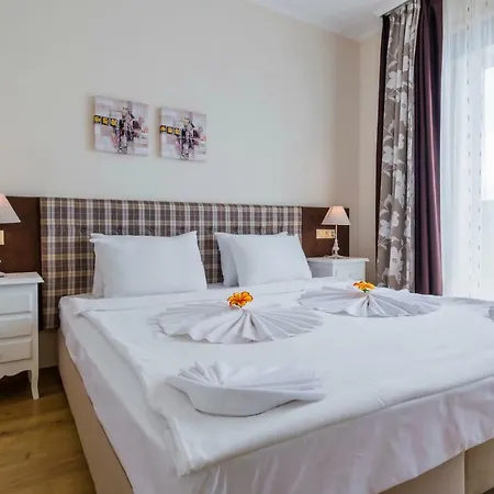 Gardenia Palace מלון דירות